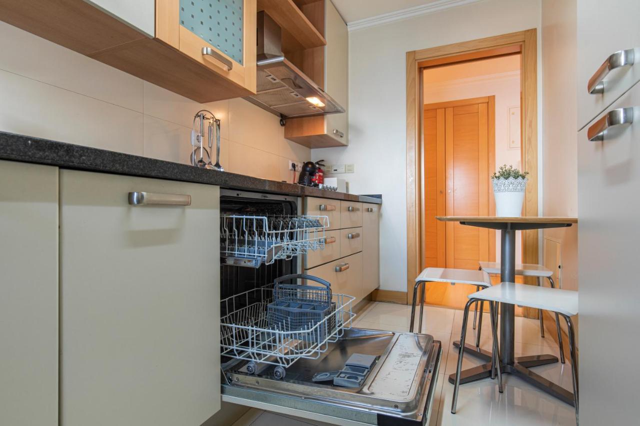 Lovelystay - Modern Apartment In Anjos Lissabon Buitenkant foto